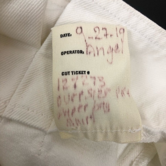 Agolde Celia Paperbag Waist Denim Shorts in Paste White size 25 with Belt - Picture 8 of 12